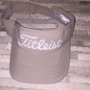 Titleist golf visor
